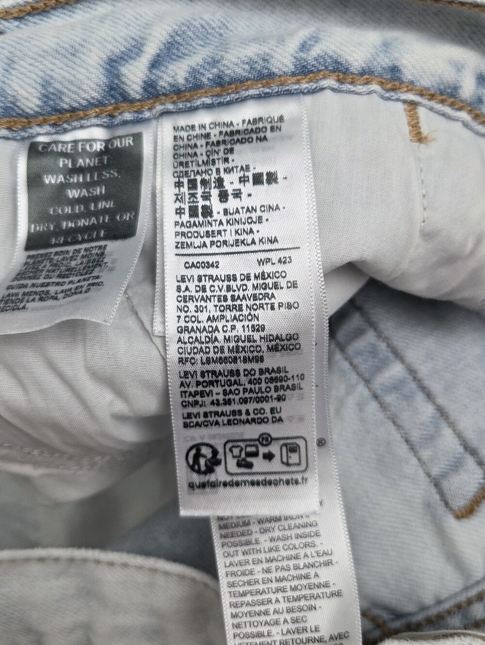 Levi's Baggy Wide Leg Denim Jeans Light Wash Women's Size 31 - Picture 8 of 10